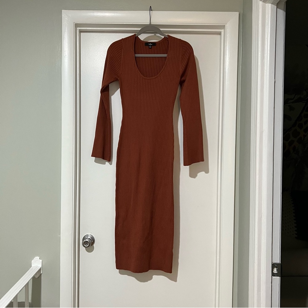 Lulu's Orange Ribbed Midi Dress - Picture 7 of 7